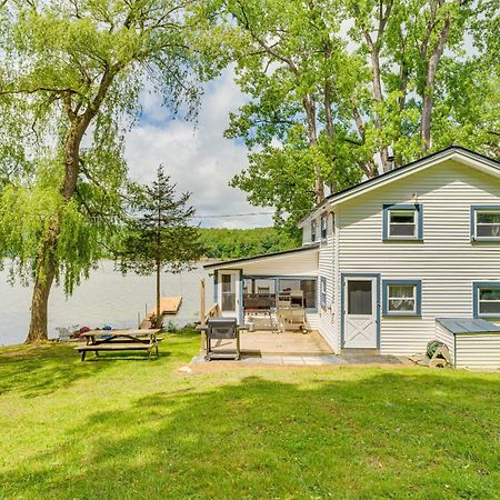 Waterfront Home On Lake Champlain With Dock And Kayaks Orwell المظهر الخارجي الصورة