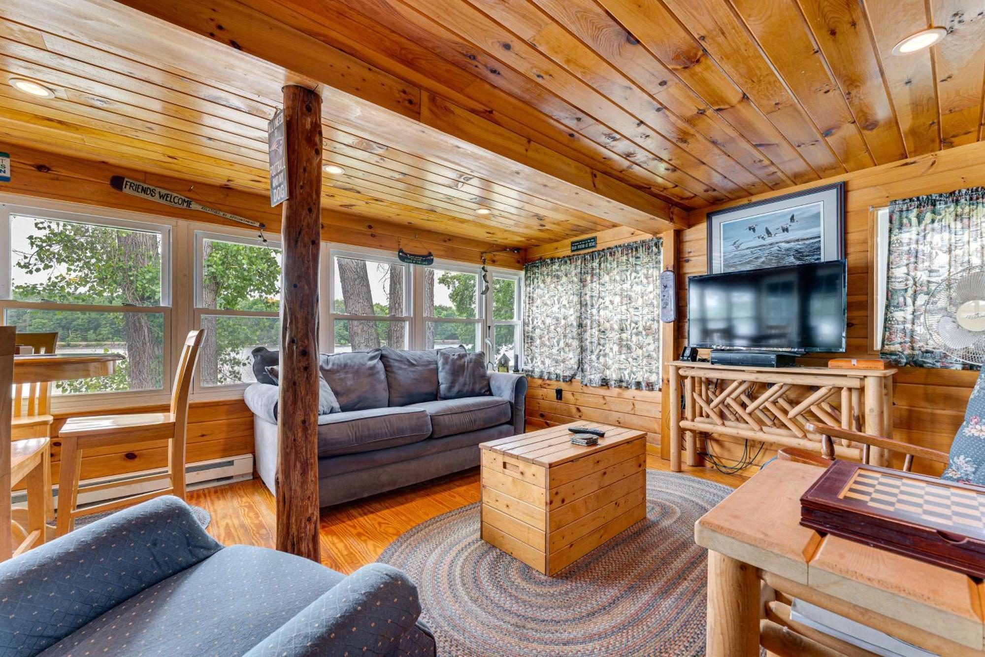 Waterfront Home On Lake Champlain With Dock And Kayaks Orwell المظهر الخارجي الصورة