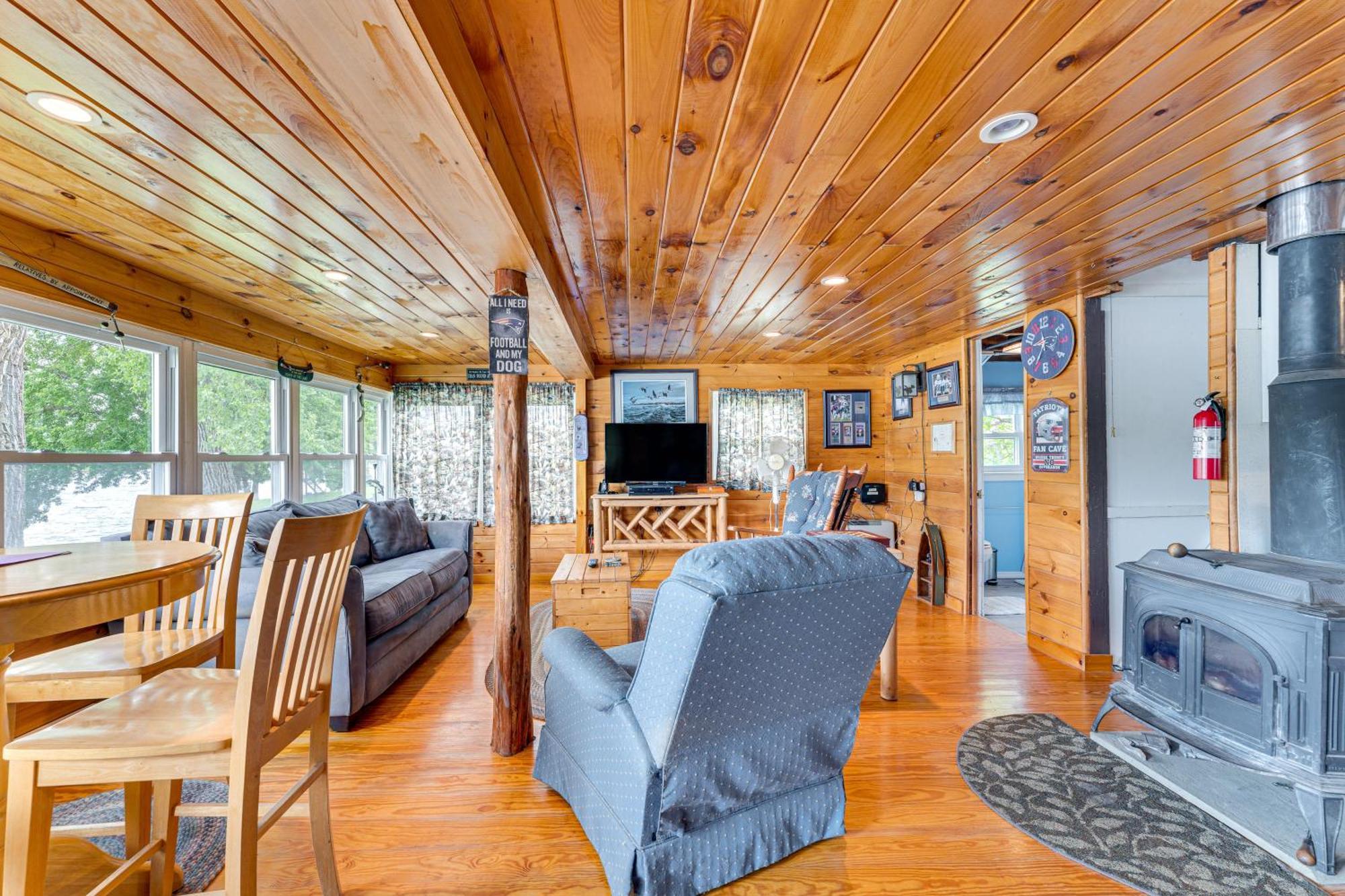 Waterfront Home On Lake Champlain With Dock And Kayaks Orwell المظهر الخارجي الصورة